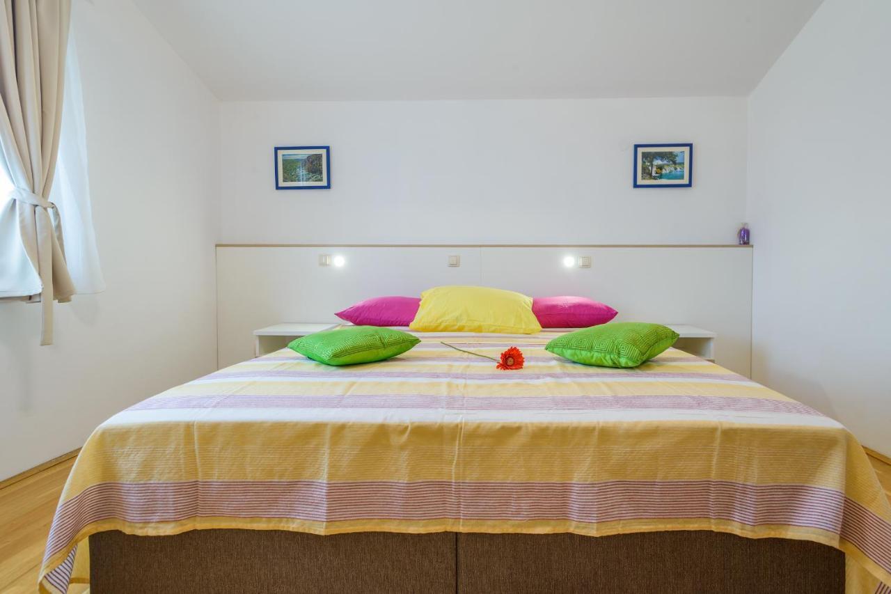 Apartmani Nena ザダル エクステリア 写真