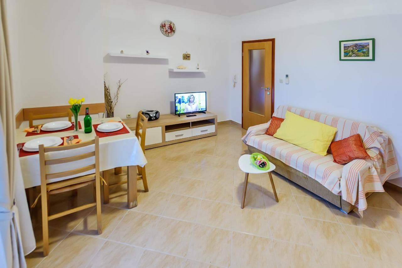 Apartmani Nena ザダル エクステリア 写真