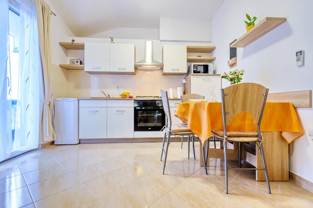Apartmani Nena ザダル エクステリア 写真