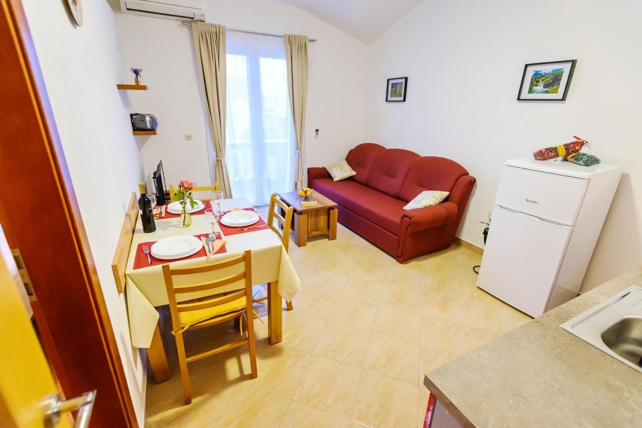 Apartmani Nena ザダル エクステリア 写真