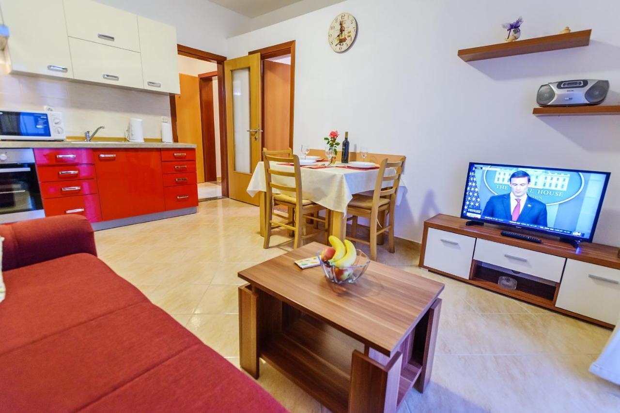 Apartmani Nena ザダル エクステリア 写真