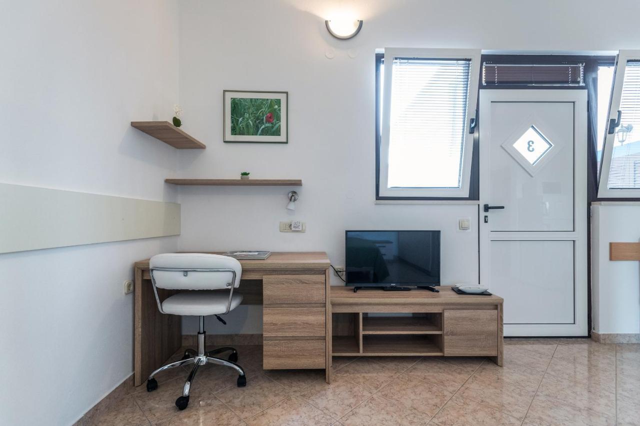 Apartmani Nena ザダル エクステリア 写真