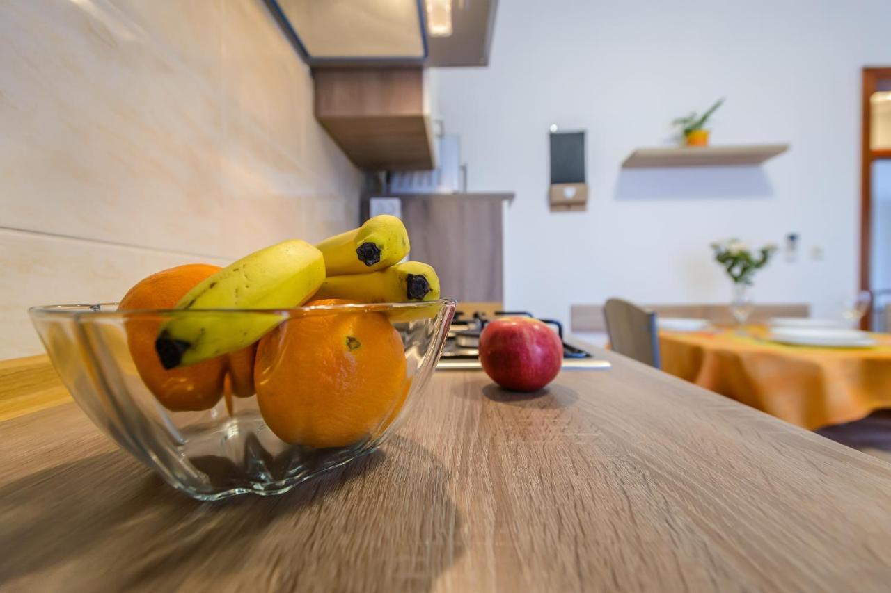 Apartmani Nena ザダル エクステリア 写真