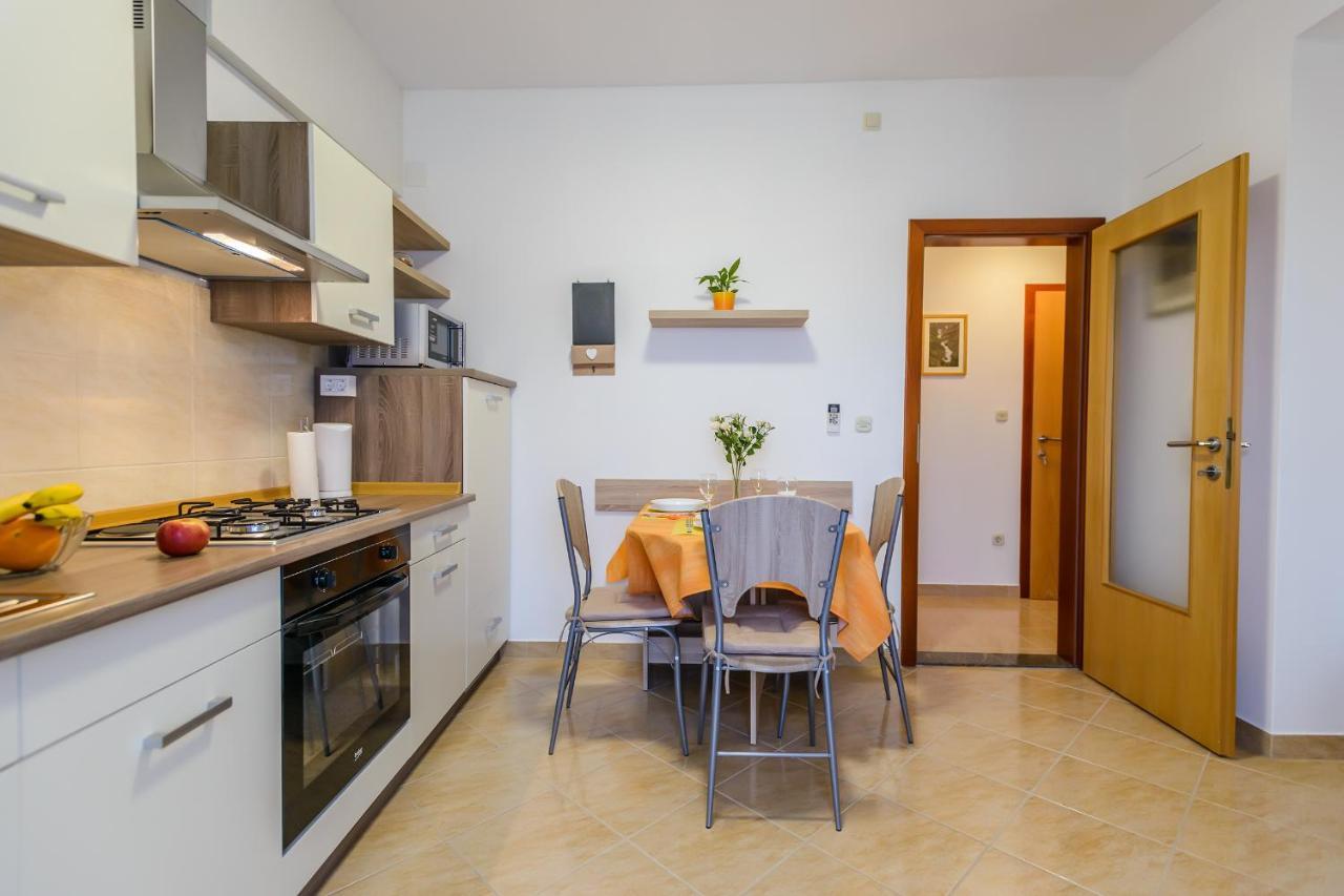 Apartmani Nena ザダル エクステリア 写真