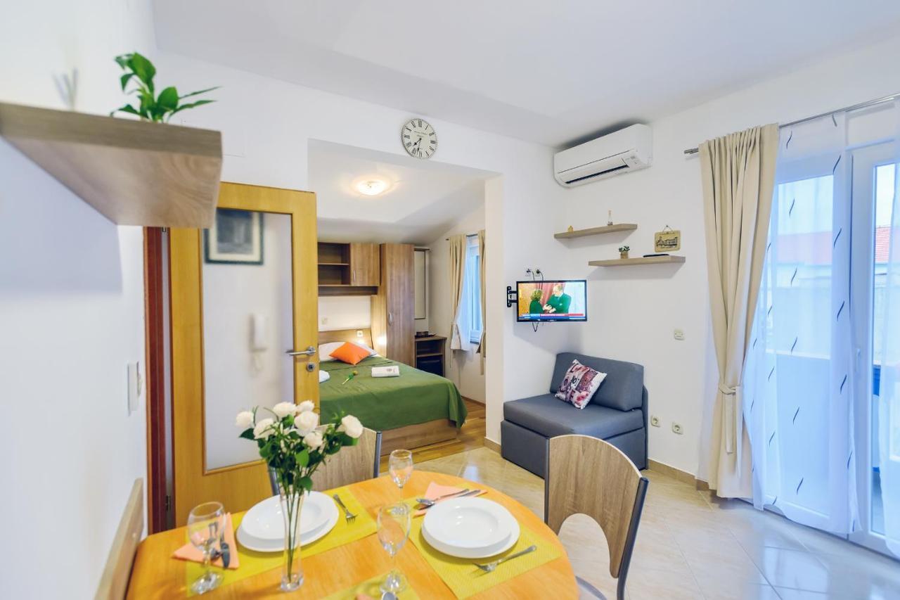 Apartmani Nena ザダル エクステリア 写真