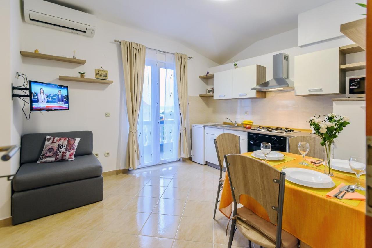 Apartmani Nena ザダル エクステリア 写真