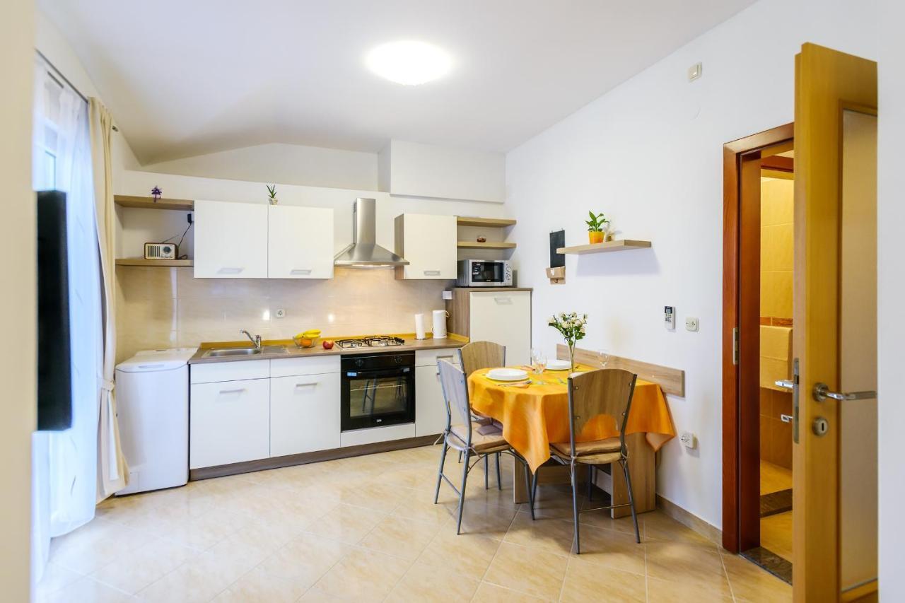 Apartmani Nena ザダル エクステリア 写真