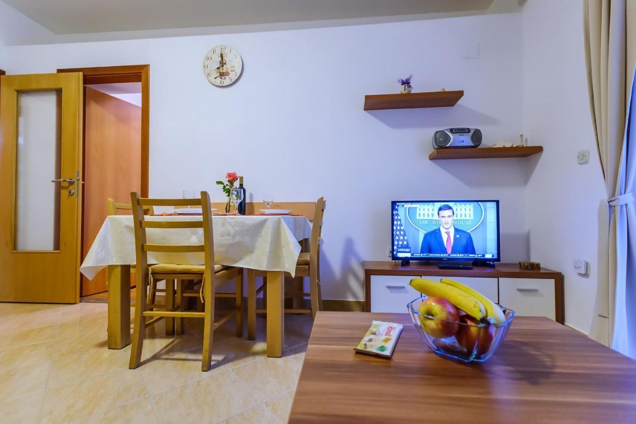Apartmani Nena ザダル エクステリア 写真
