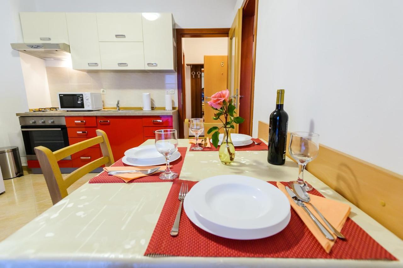 Apartmani Nena ザダル エクステリア 写真